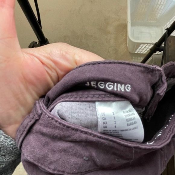 American Eagle Purple Jeggings Jeans - Picture 3 of 3